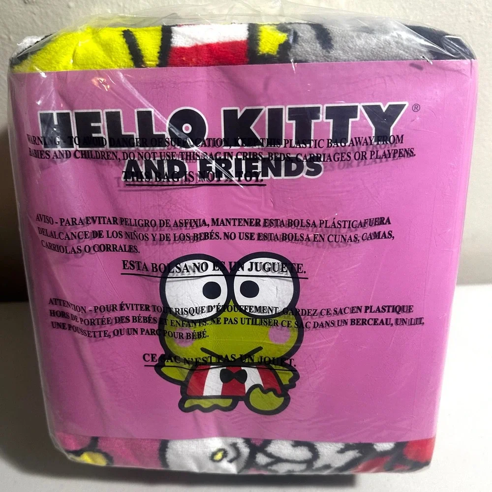 NEW‎ Hello Kitty Friends Throw Blanket Sanrio Kuromi Keroppi Plush 62x90